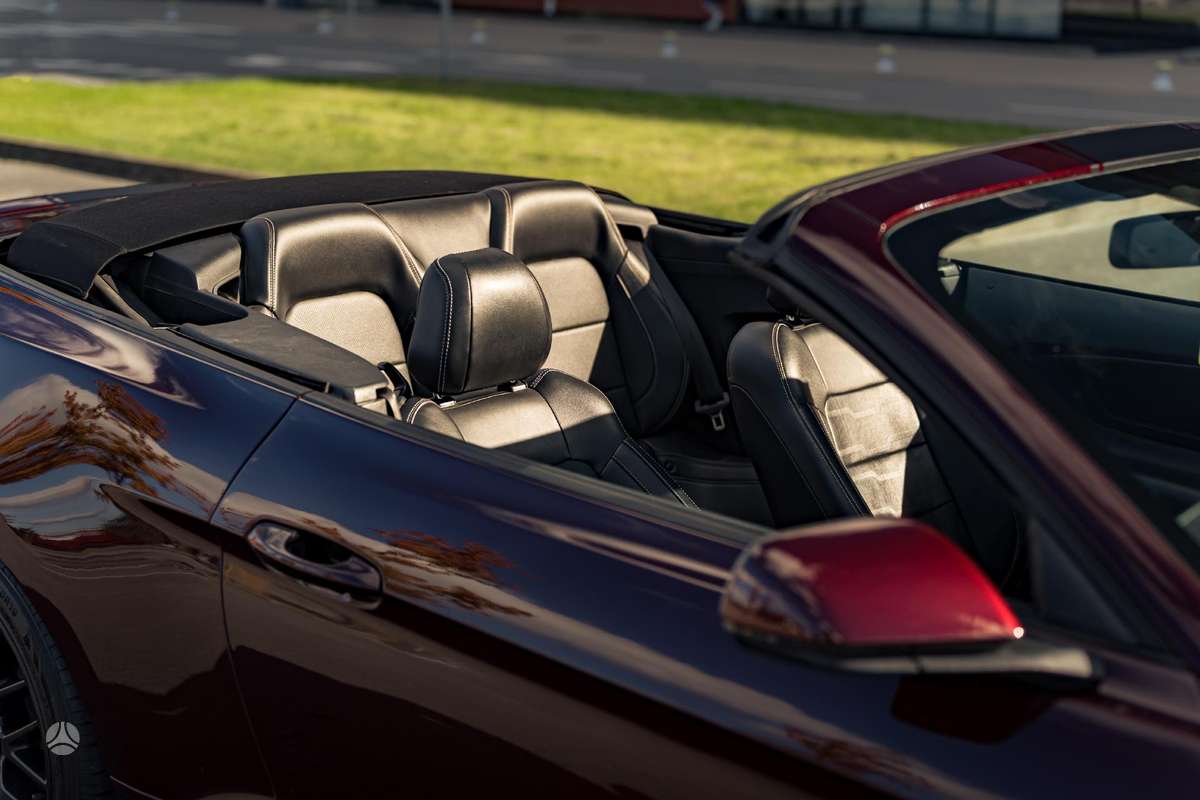 Ford Mustang, 2.3 l., kabrioletas