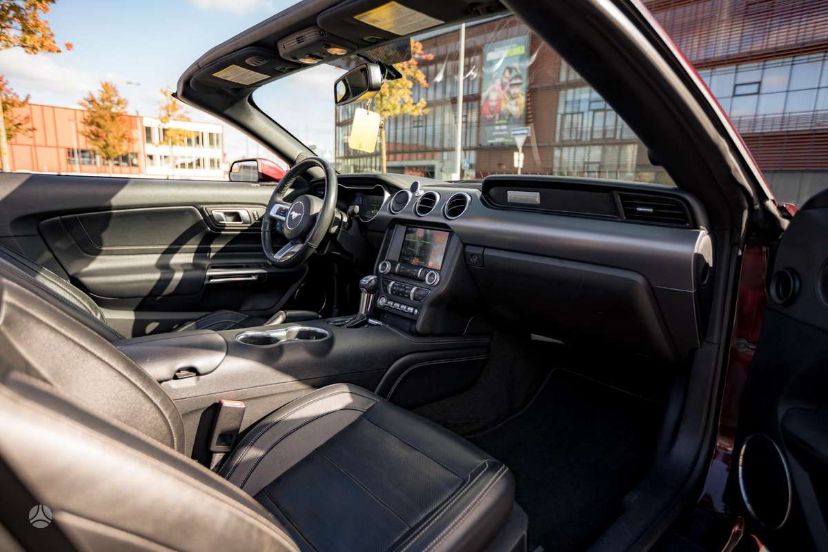 Ford Mustang, 2.3 l., kabrioletas