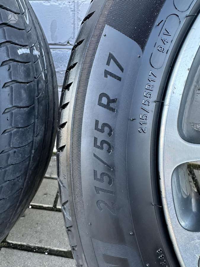 Volvo, lengvojo lydinio, R17