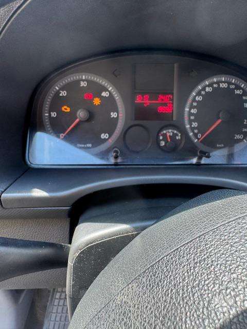 Volkswagen Caddy - 10