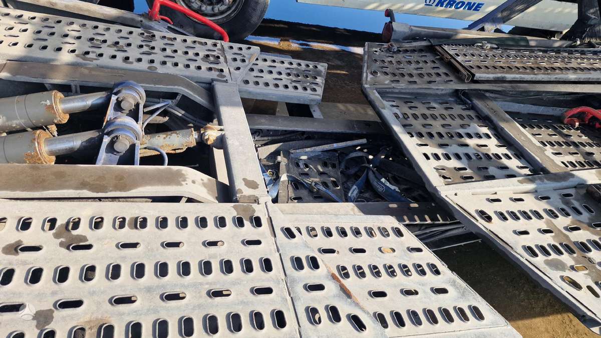 Kässbohrer Supertrans, auto treileris