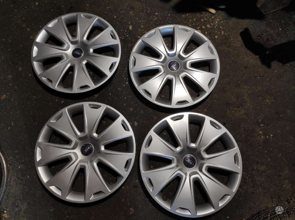 Ford, ratų gaubtai, R16