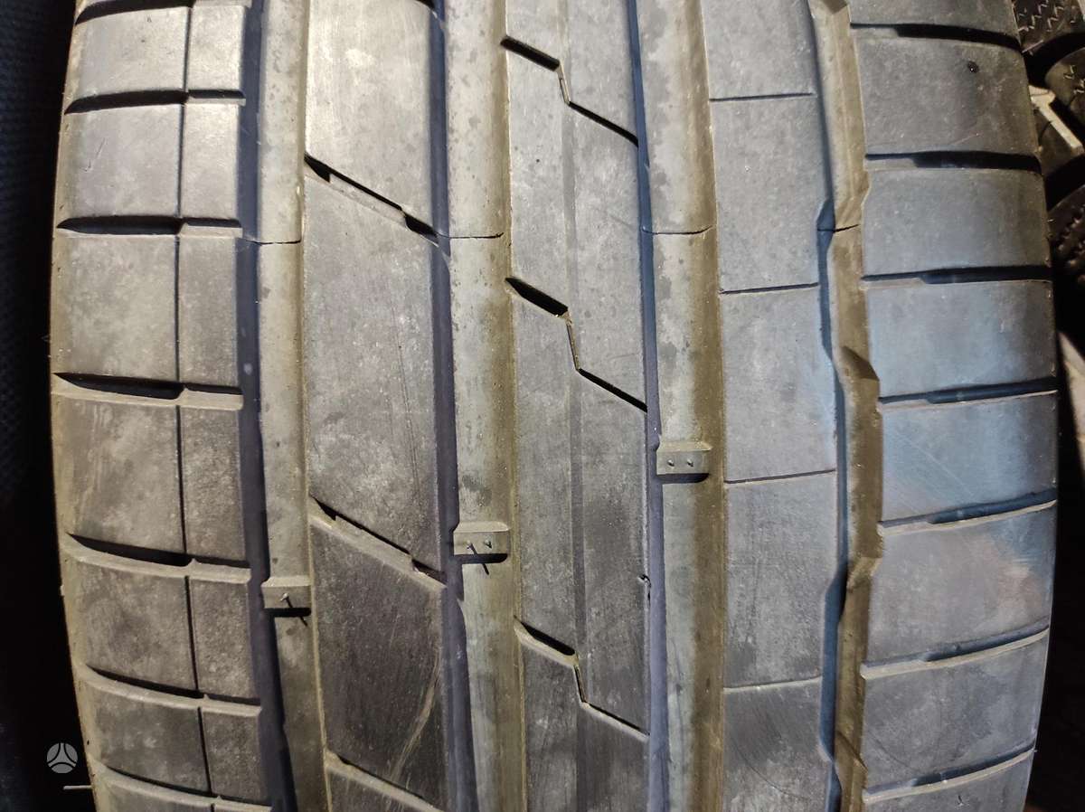 Bridgestone Universalios-Ziemines, summer 255/45 R19