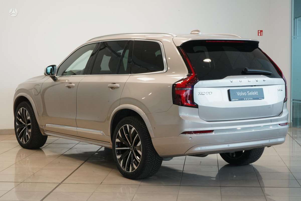 Volvo XC90 - 3