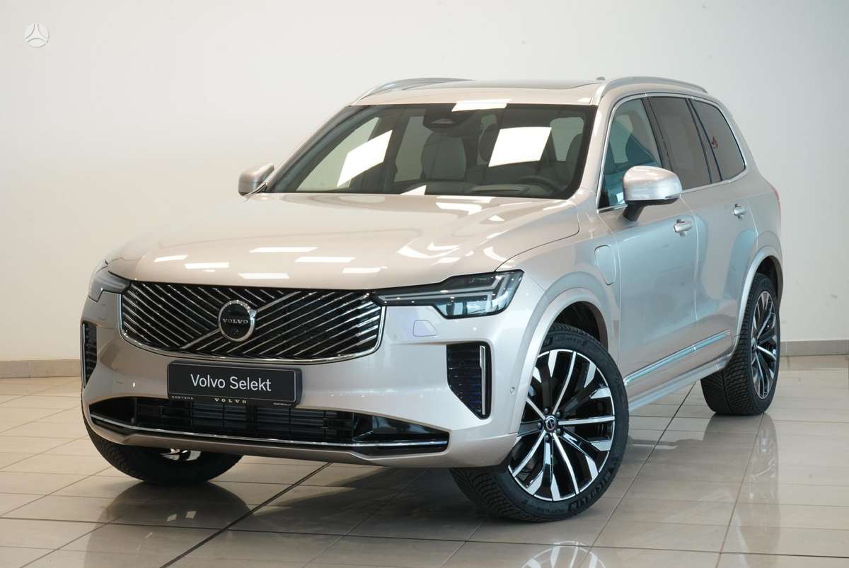 Volvo XC90 - 1