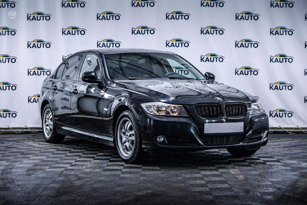 BMW 320, 2.0 l., Седан