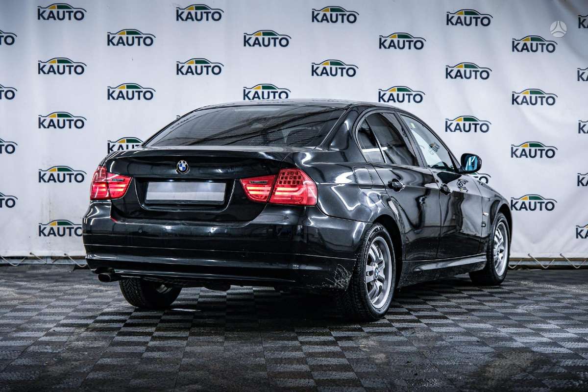BMW 320, 2.0 l., Седан