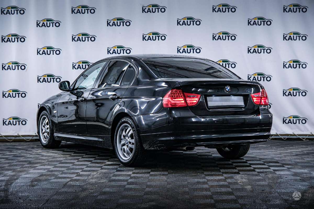 BMW 320, 2.0 l., Седан