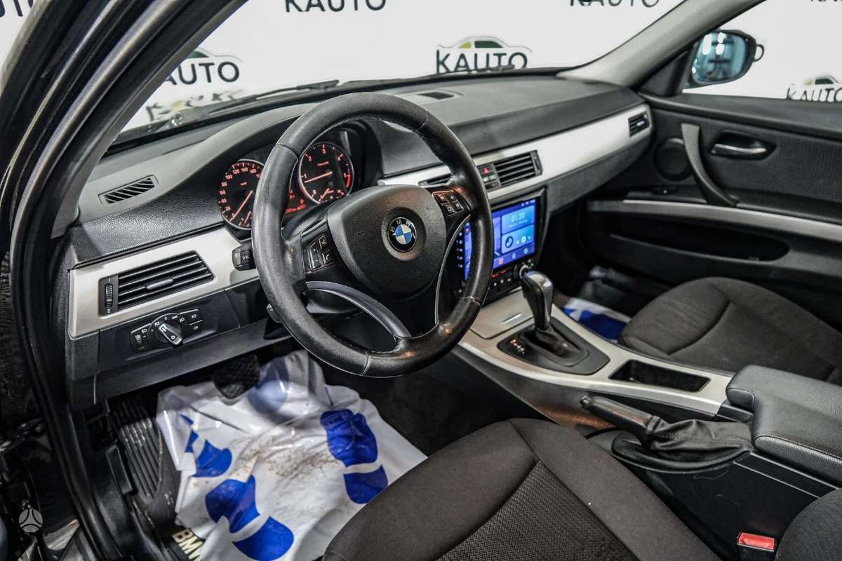 BMW 320, 2.0 l., Седан