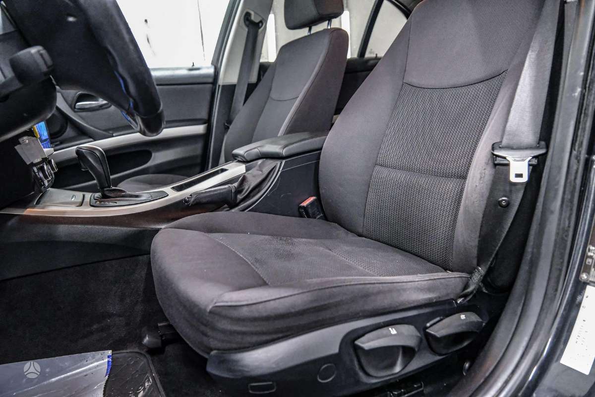 BMW 320, 2.0 l., Седан