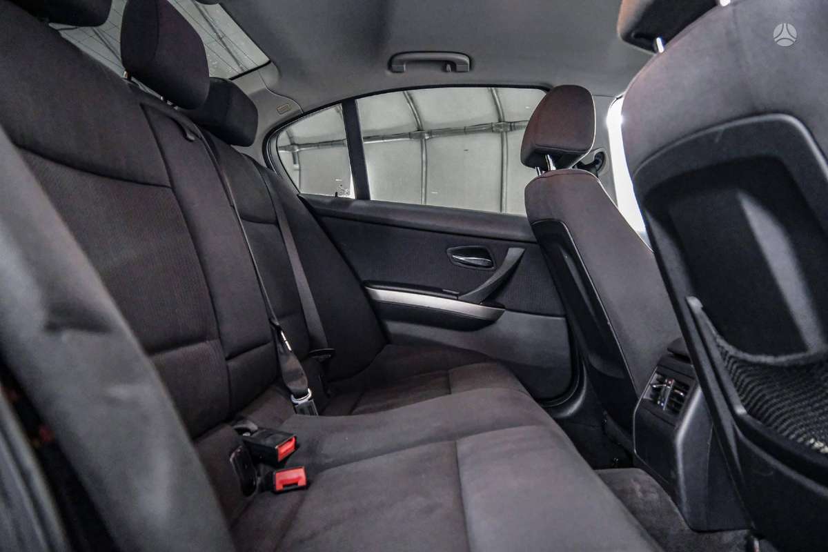 BMW 320, 2.0 l., Седан