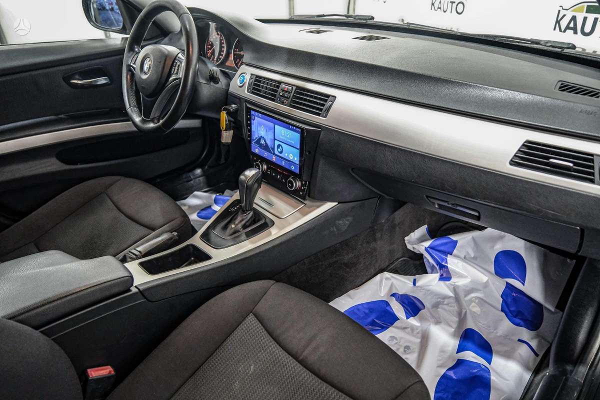 BMW 320, 2.0 l., Седан