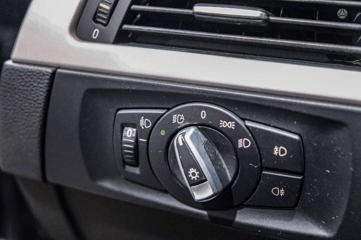 BMW 320, 2.0 l., Седан