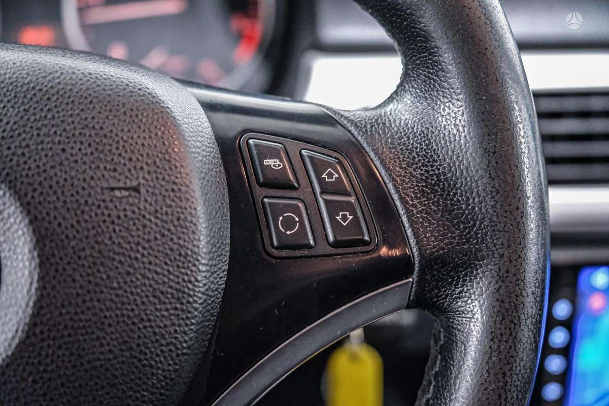BMW 320, 2.0 l., Седан