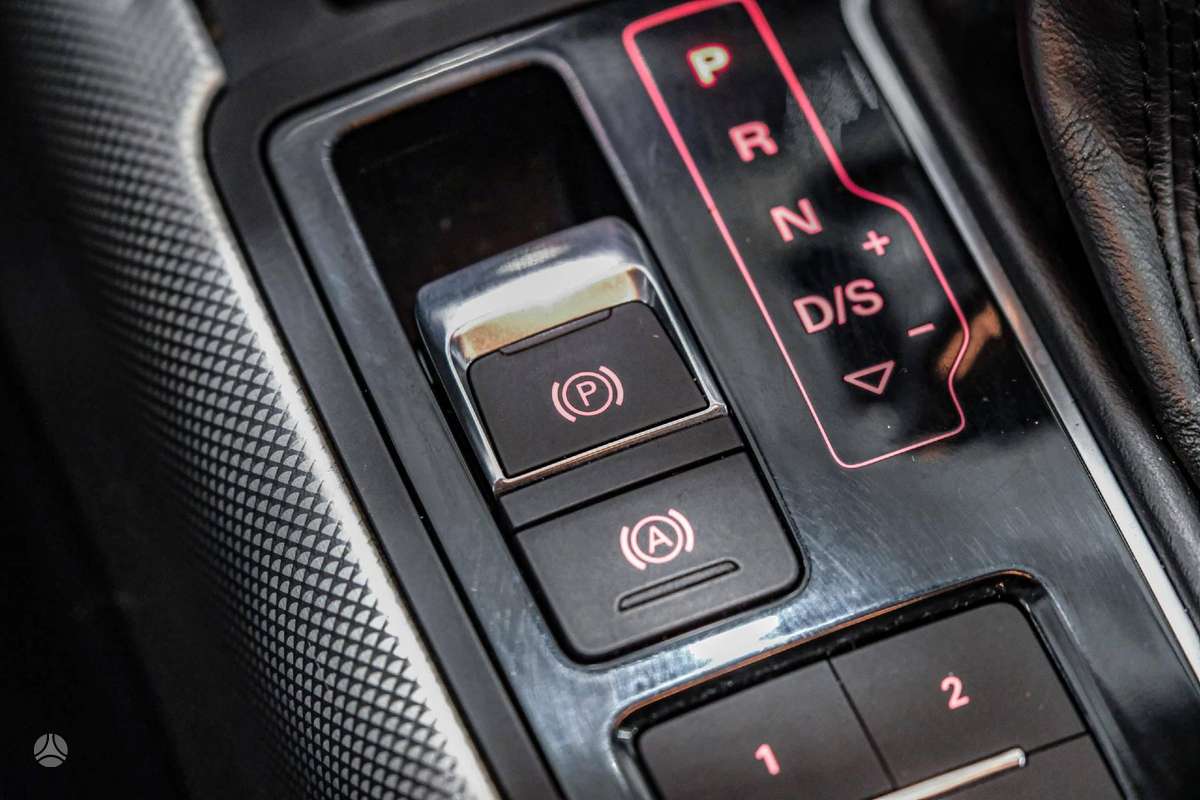 Audi A6, 2.0 l., Универсал