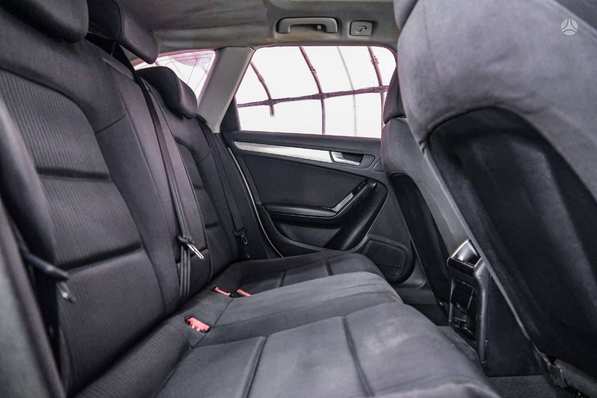 Audi A4, 2.0 l., Универсал