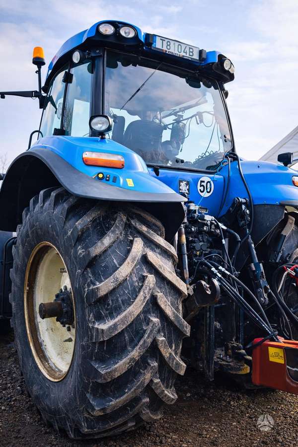 New Holland T8.360, тракторы