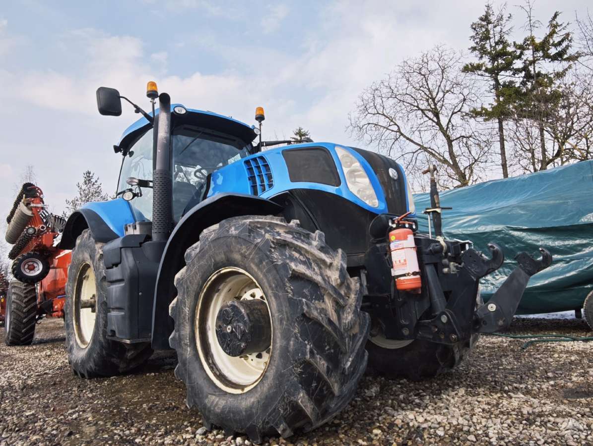 New Holland T8.360, тракторы