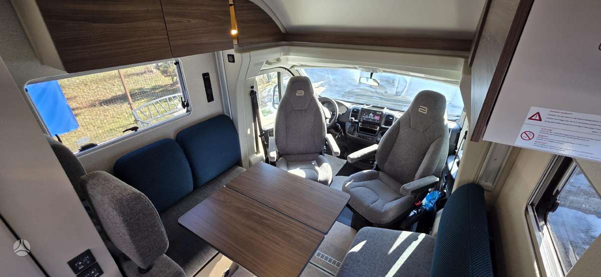 Bürstner Signature 7.1, campers