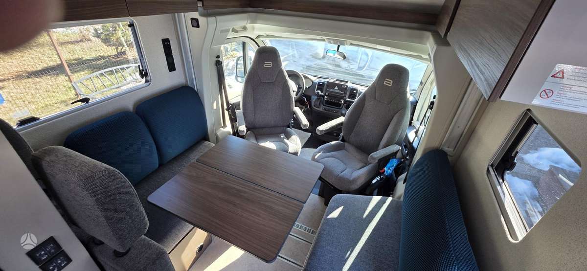 Bürstner Signature 7.1, campers
