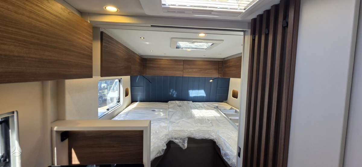 Bürstner Signature 7.1, campers
