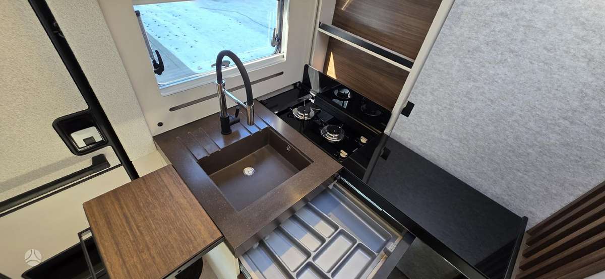 Bürstner Signature 7.1, campers