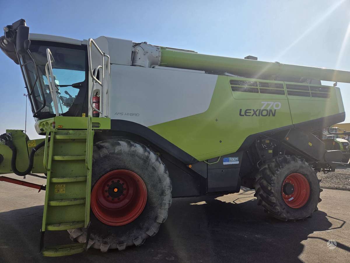 Claas Lexion 770, combine harvesters