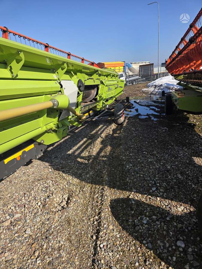 Claas Lexion 770, combine harvesters