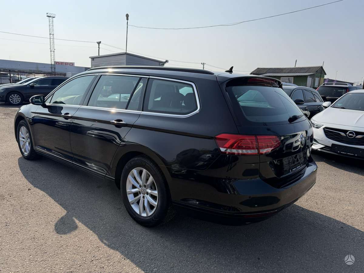 Volkswagen Passat - 8