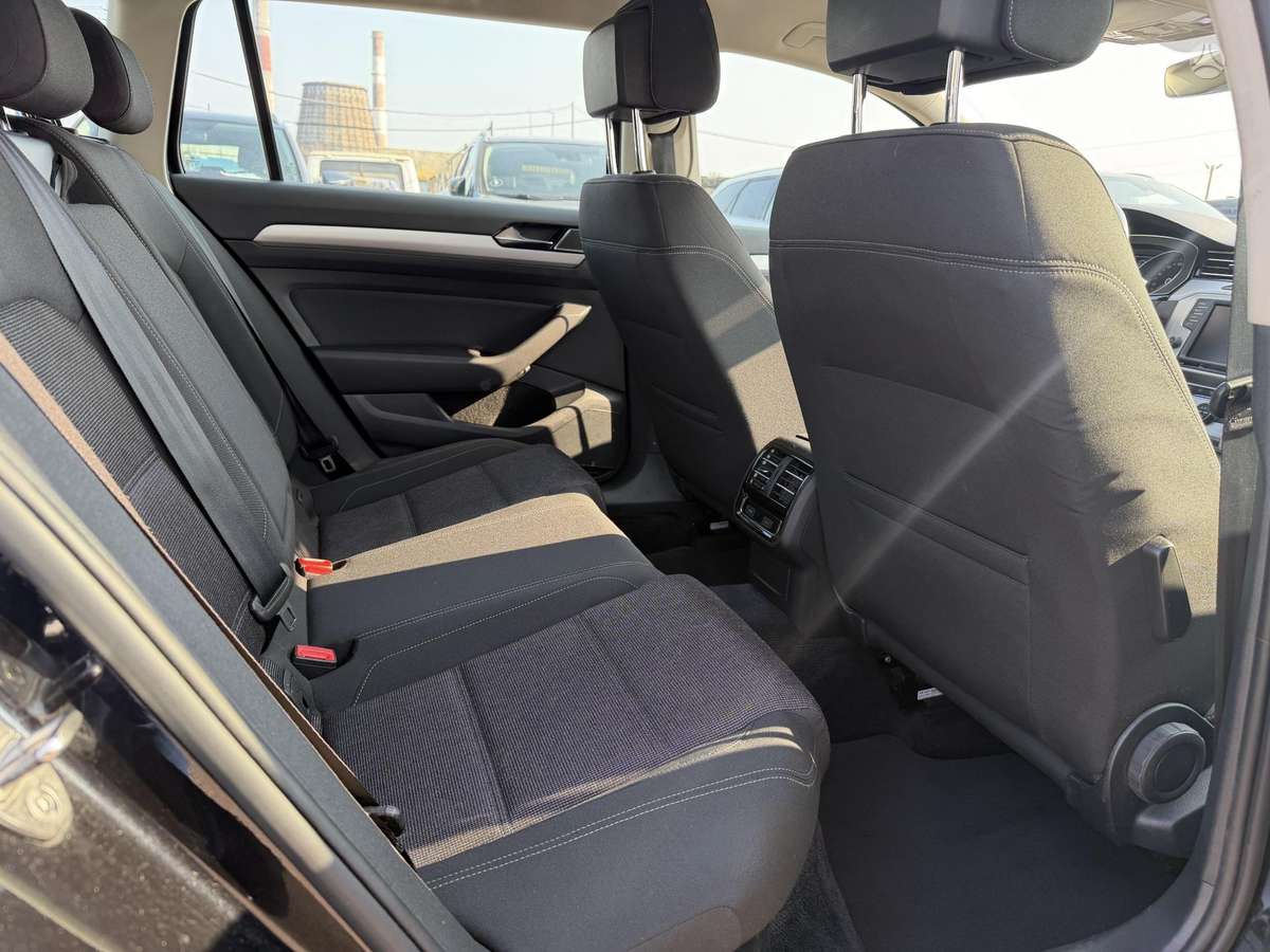 Volkswagen Passat, 2.0 l., Универсал