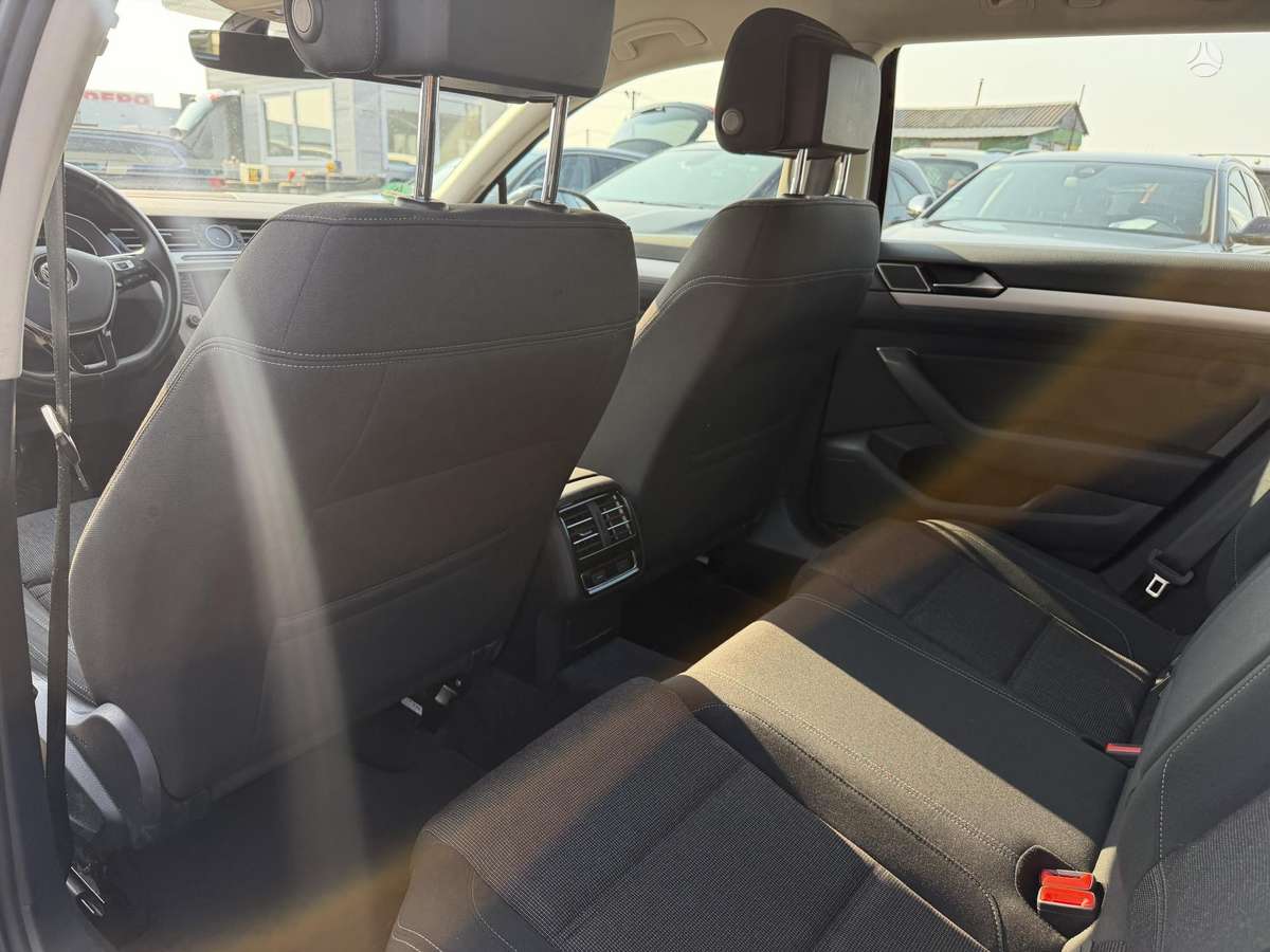 Volkswagen Passat, 2.0 l., Универсал