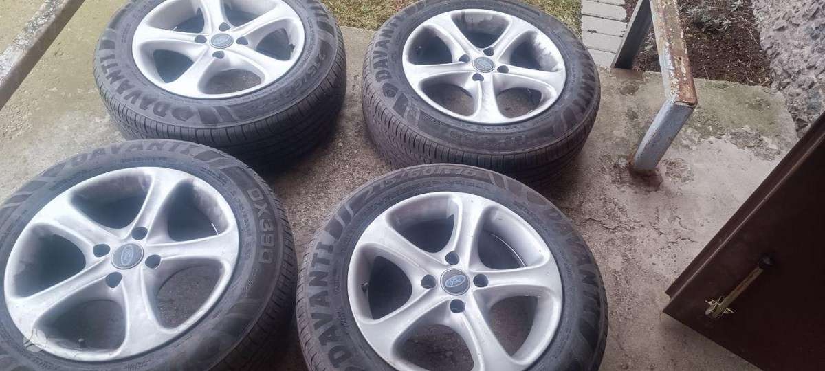 Davanti, vasarinės 215/60 R16