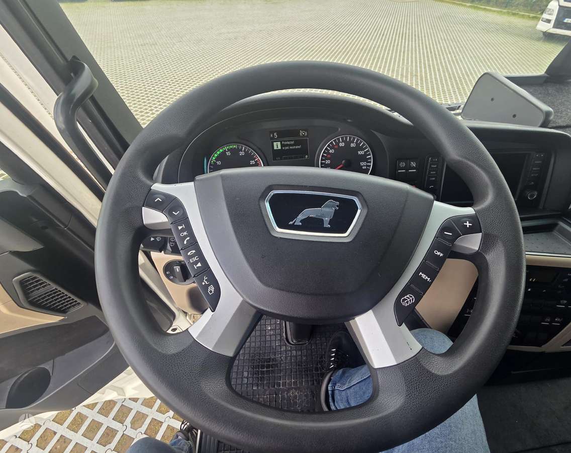 MAN TGX.18-470, double sleeper