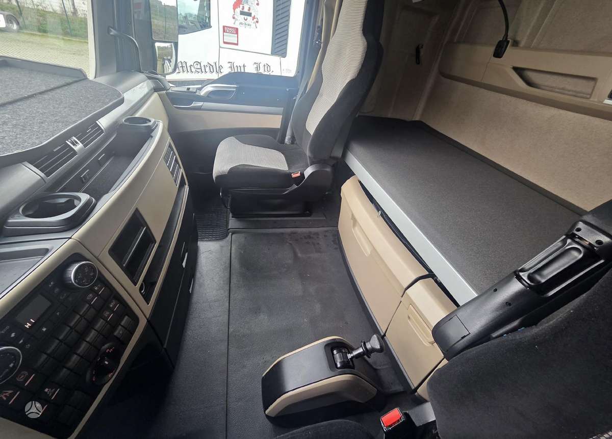 MAN TGX.18-470, double sleeper