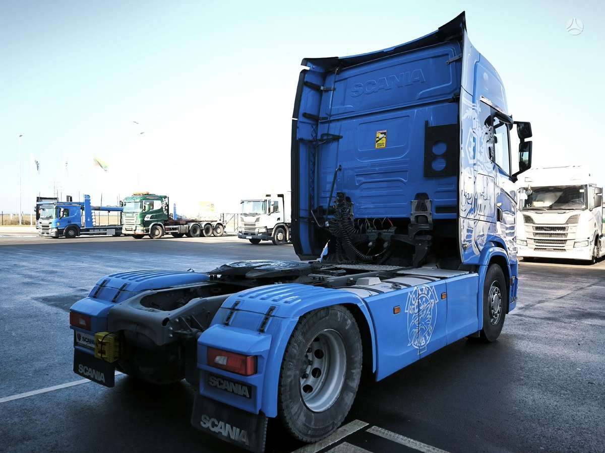 Scania S460, single sleeper