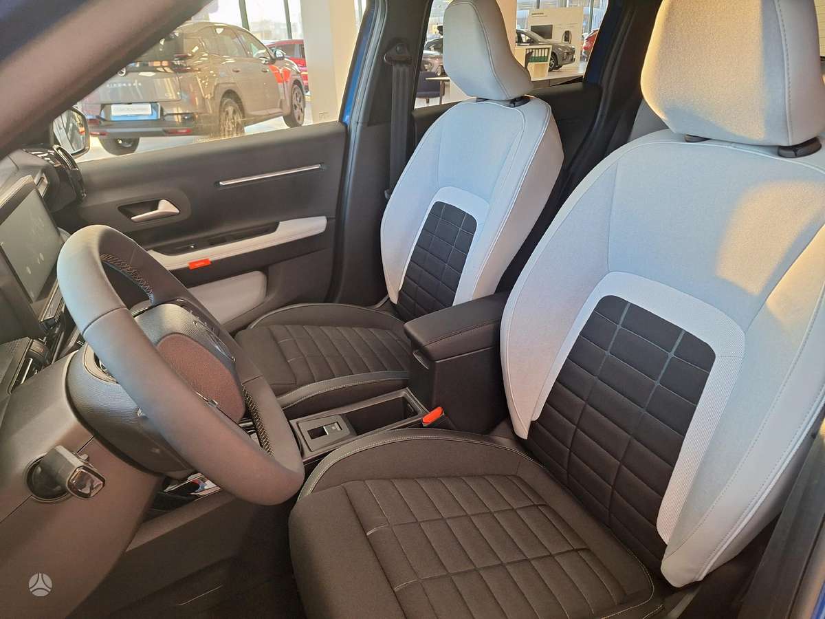 Citroen C3, 1.2 l., hatchback