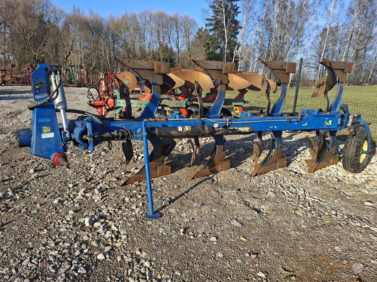 Överum CX490H, ploughs
