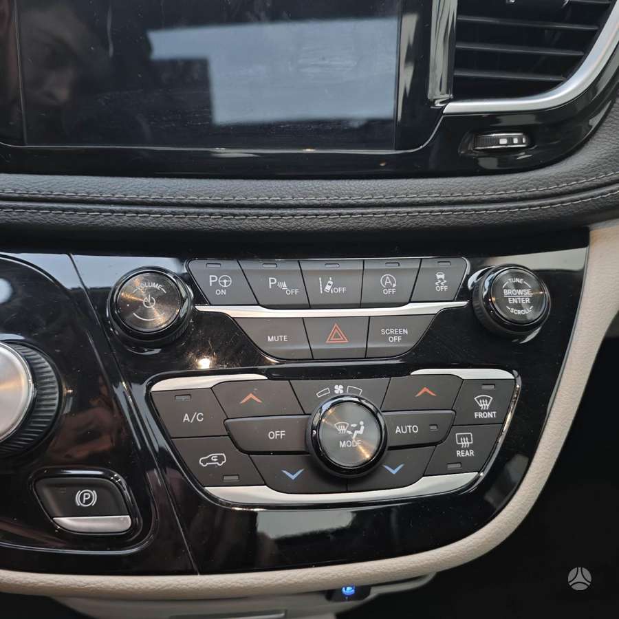 Chrysler Pacifica, 3.6 l., Минивэн