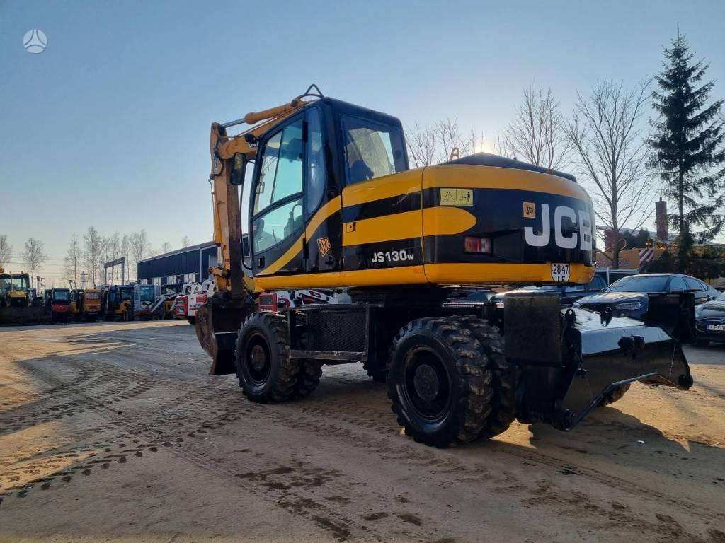 JCB JS130 W, ekskavatoriai