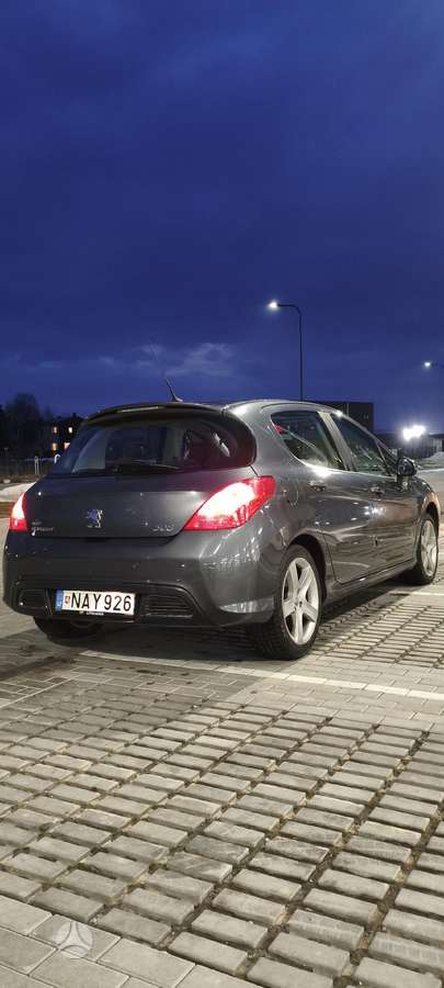 Peugeot 308, 1.6 l., hatchback