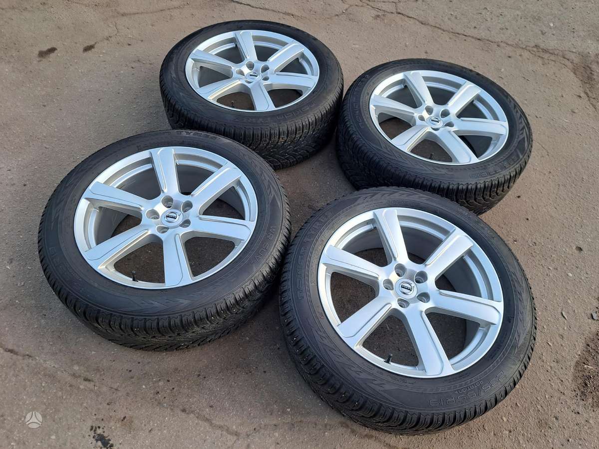 Volvo XC90, lengvojo lydinio, R19