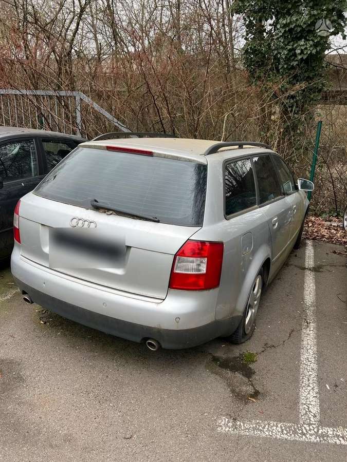 Audi A4 dalimis. šendien iki 22h tel sms