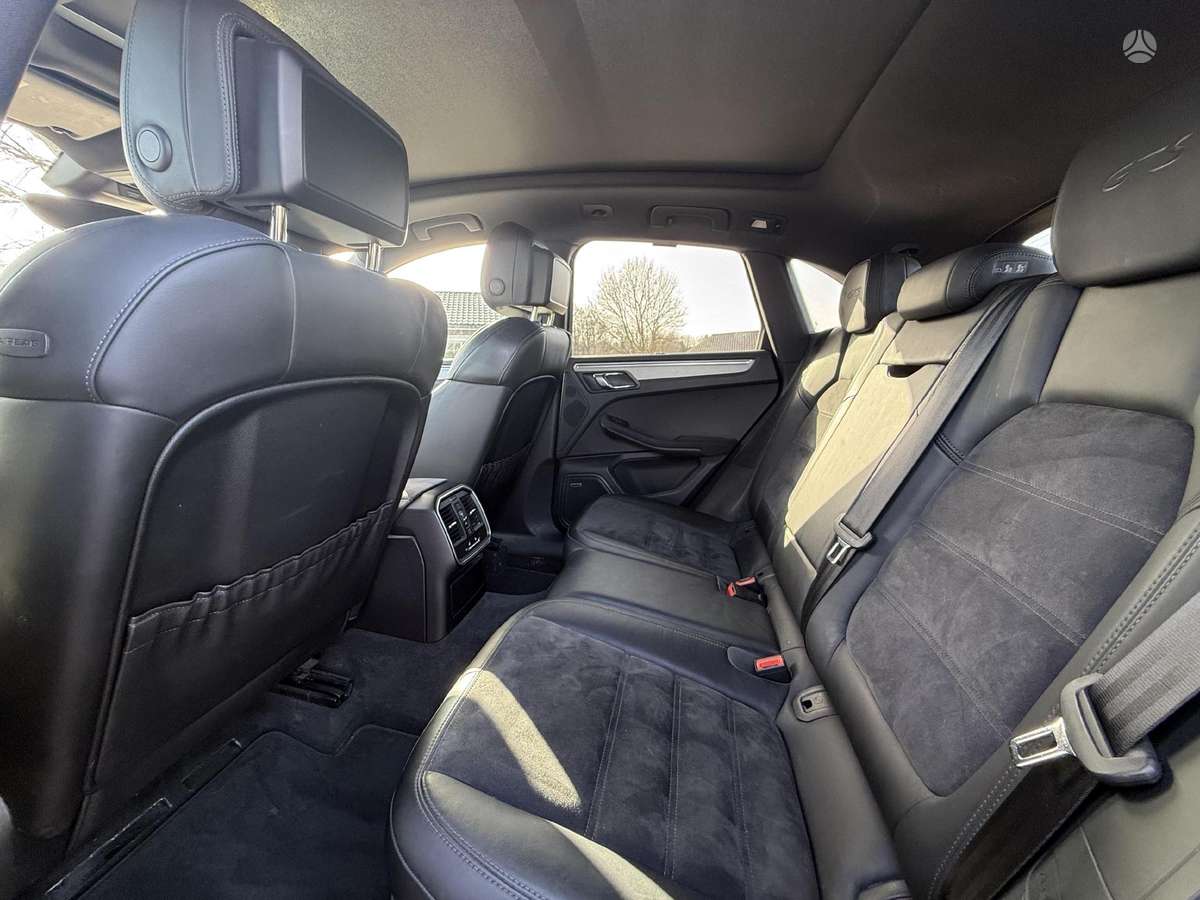 Porsche Macan - 10