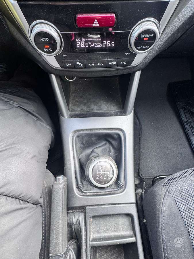 Subaru Forester, 2.0 l., off-road / crossover