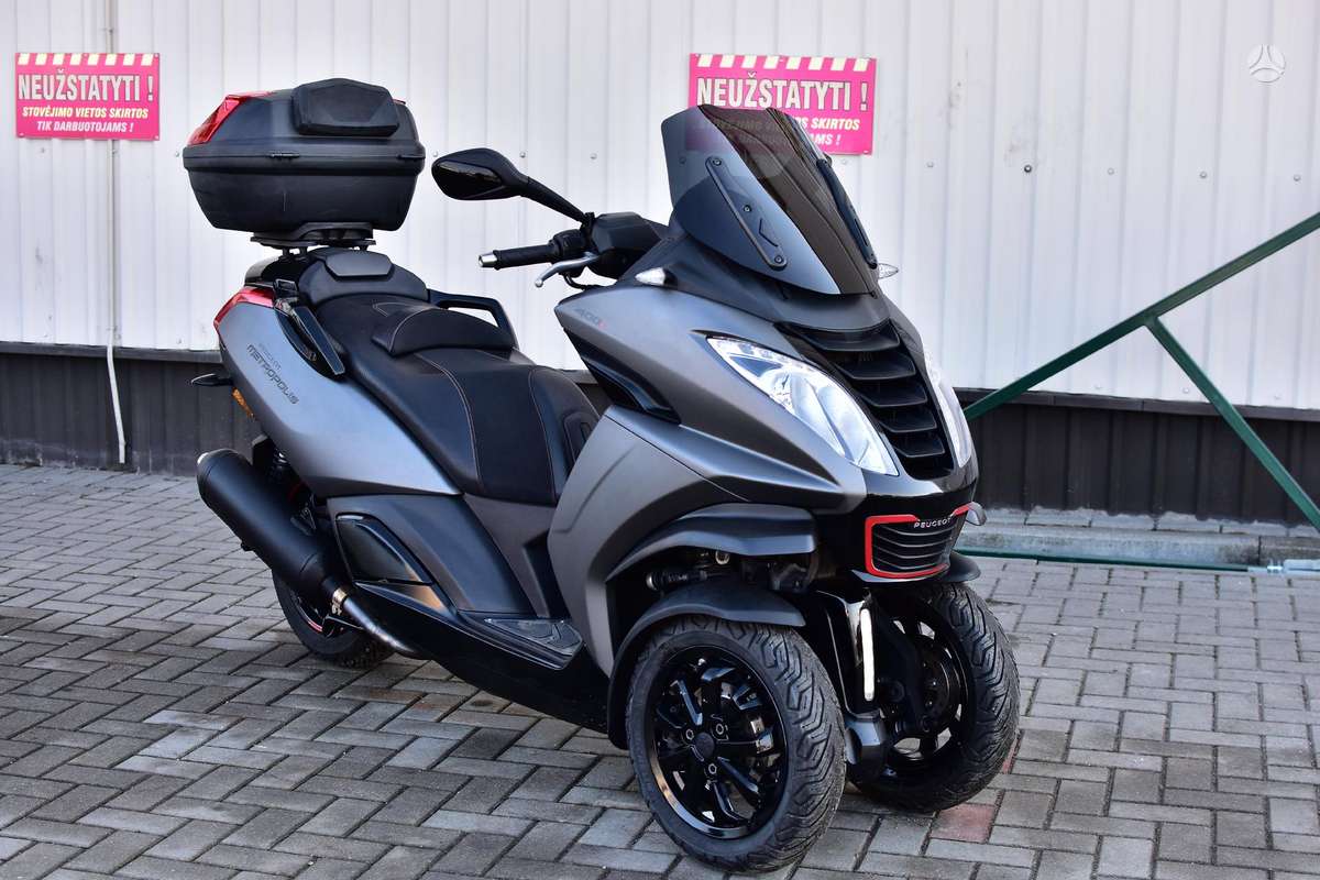 Peugeot Metropolis 400cc, trikes