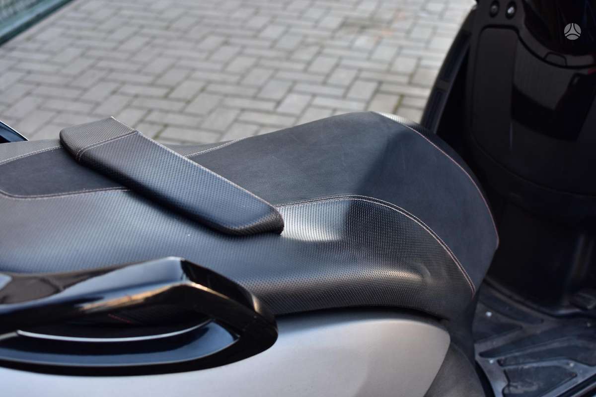 Peugeot Metropolis 400cc, trikes