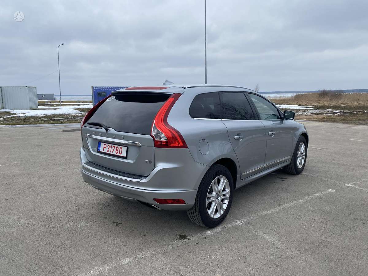 Volvo XC60, 2.0 l., Седан