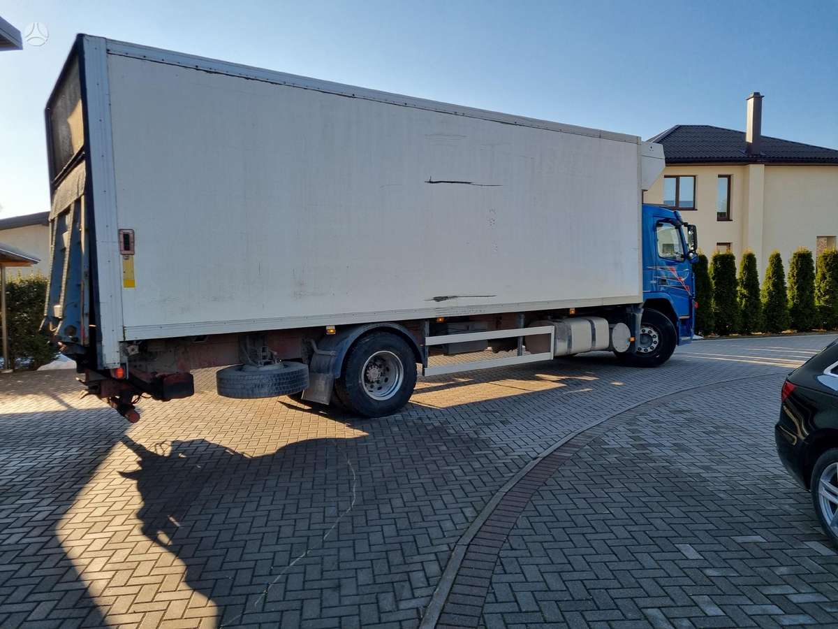 Volvo FM9 300, šaldytuvai