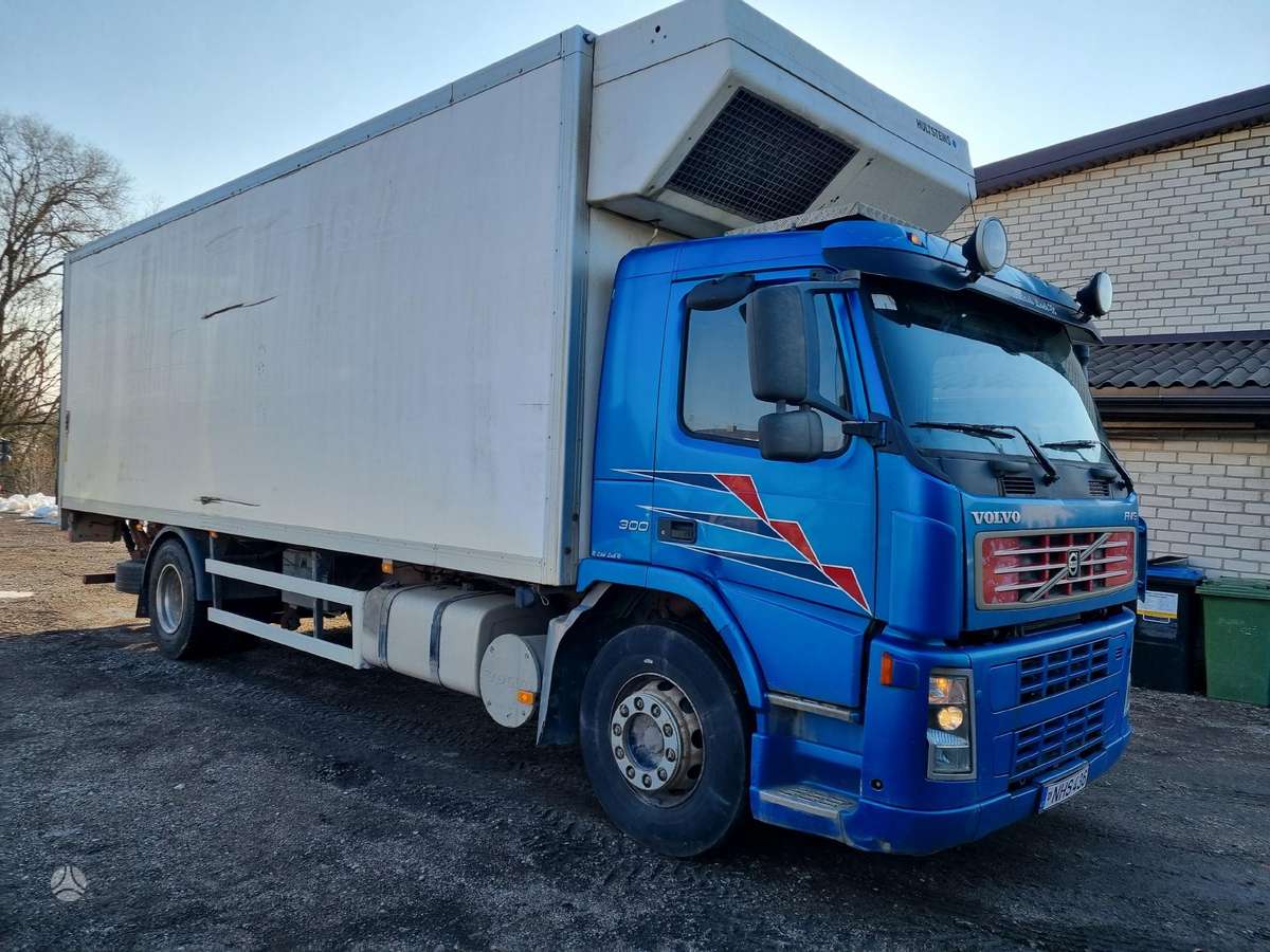 Volvo FM9 300, refrigerated trucks
