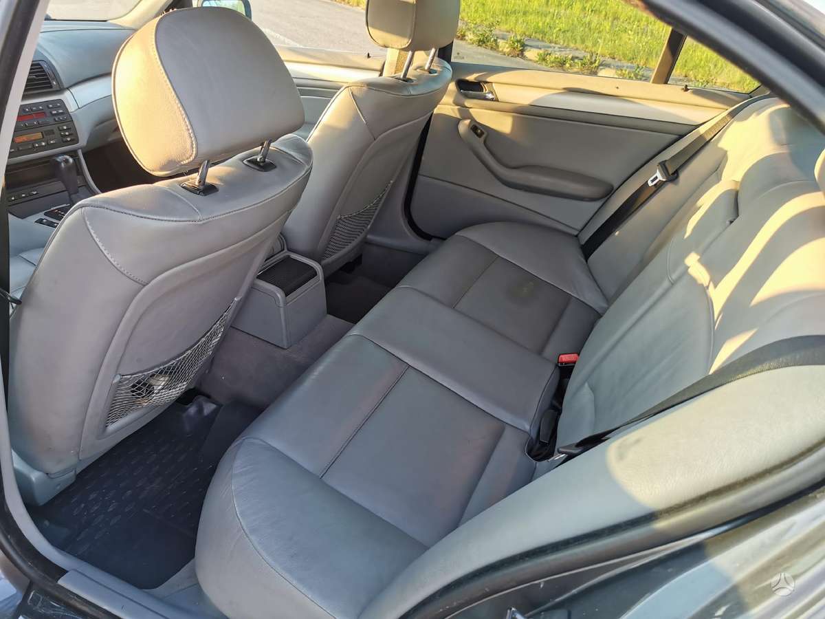 BMW 330, 3.0 l., Седан